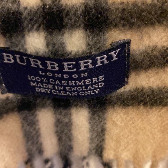 BURBERRY London 💯 % cashmere scarf - Picture 3 of 7